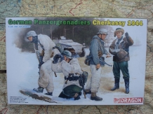 images/productimages/small/German panzergrenadiers Cherkassy 1944 Dragon 1;35 nw.voor.jpg